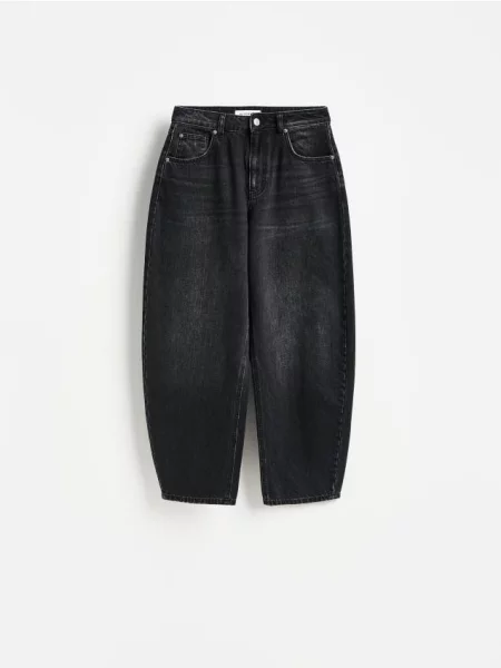 Reserved Blugi barrel cu crac scurtat negru