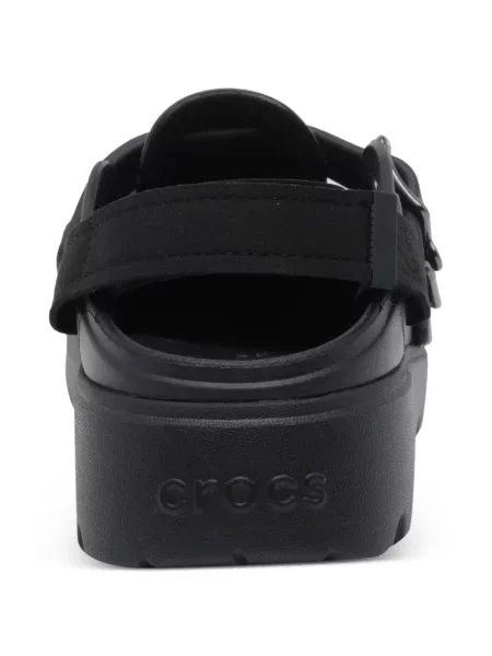 Papuci tip mules Crocs cu cataramă negru