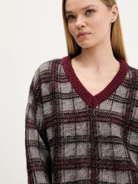 Светр The Ragged Priest