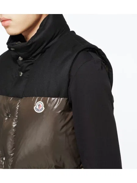 Geacă cu puf Moncler