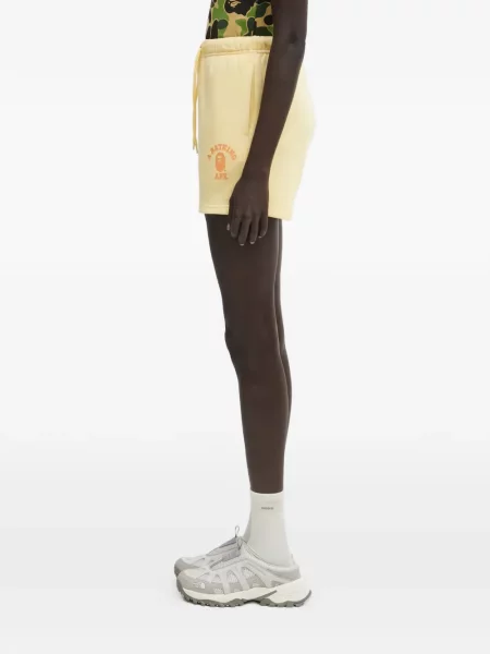 Pantaloni scurți A Bathing Ape® cu imagine cu cordon galben