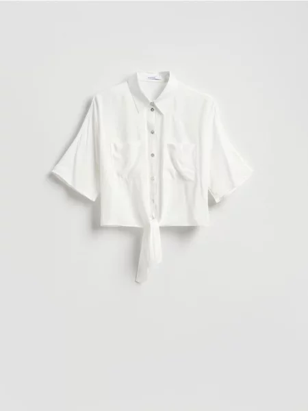 Reserved Cămașă cu șnur decorativ și conținut ridicat de alb