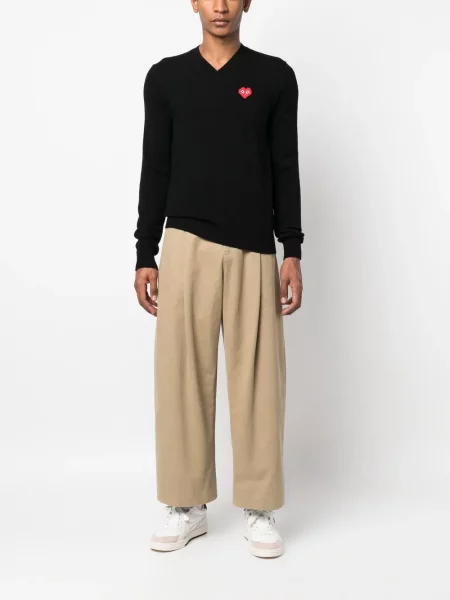 Vilnonis megztinis Comme Des Garçons Play v formos iškirpte juoda