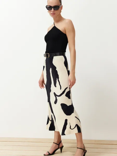 Fusta plisata Trendyol cu imagine până la genunchi negru