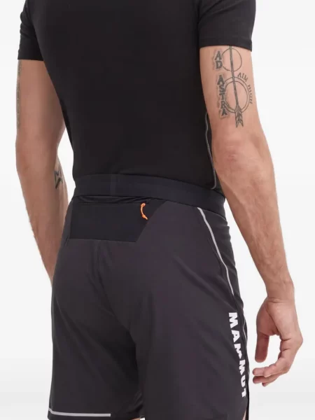 Pantaloni scurți Mammut negru