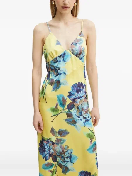 Rochie Bardot cu model floral cu imagine de costum galben