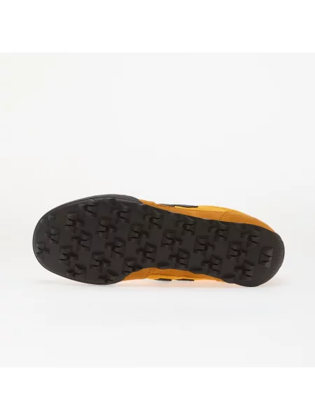 Tek tekaški copati New Balance z jantarjem