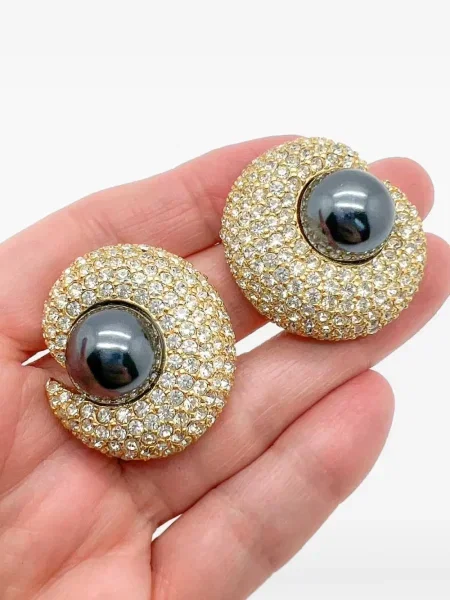 Обеци Jennifer Gibson Jewellery с перли златисто