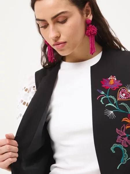 Безрукавка Medicine