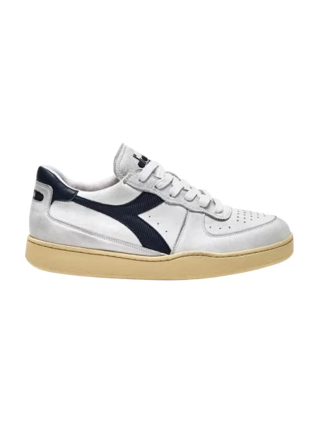 Sneakersy Diadora skórzane z przetarciami białe