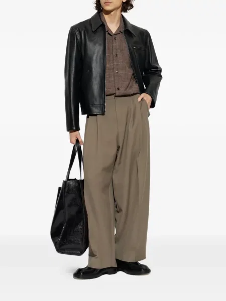 Pantaloni Studio Nicholson plisate maro