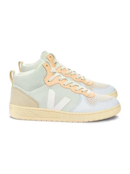 Sneakersy Veja zamszowe białe