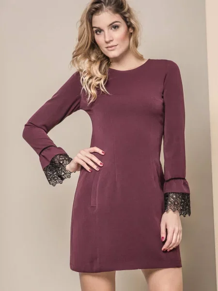 Rochie Miss City din dantelă violet