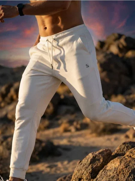 Sinsay Spodnie tapered fit biały