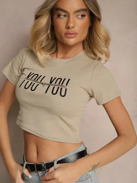 Ciemnobeżowy T-shirt z Bawełny Ozdobiony Łańcuchem i Napisem Olithel beżowa