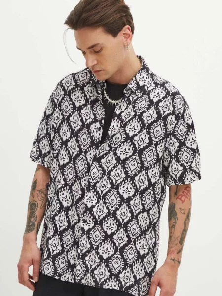 Риза Medicine мъжка със свободна кройка с класическа яка черно