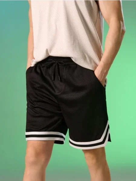 Sinsay Sportovní šortky s kontrastním lemem černá