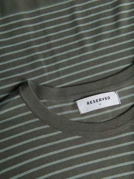 Свитер Reserved с коротким рукавом зеленый