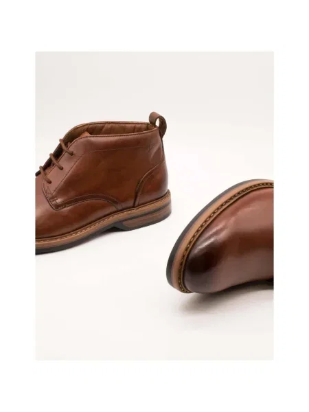 Pantofi Clarks maro