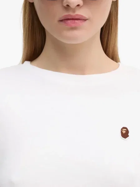 Cropp top A Bathing Ape® cu broderie alb