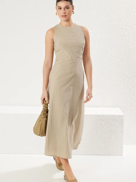 Rochie midi Trendyol până la genunchi de costum bej