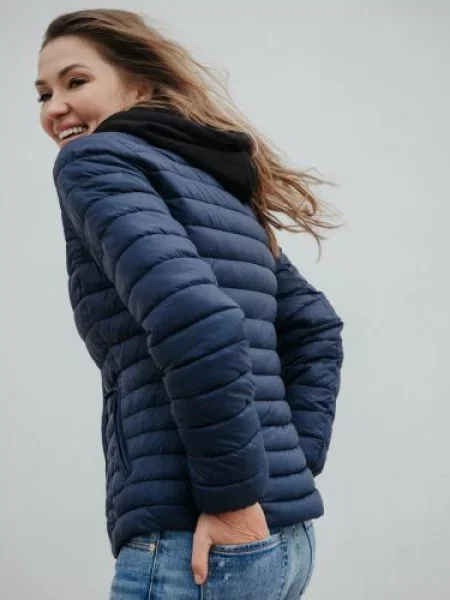 AVECS ­ Ветровка синя