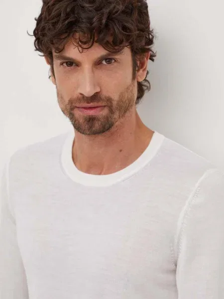 Вълнен пуловер BOSS мъжки от лека материя бежово