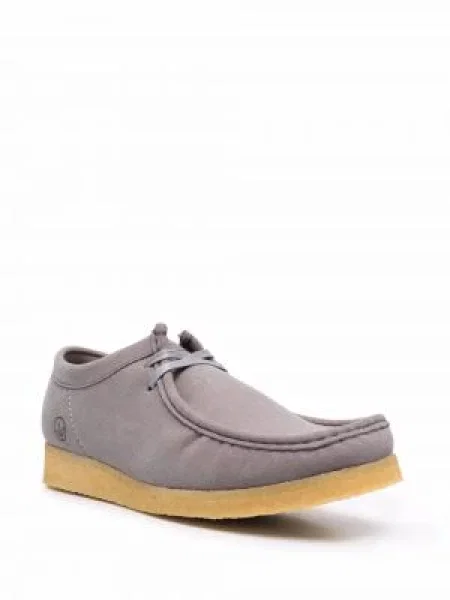 Półbuty Clarks Originals sznurowane z nadrukiem koronkowe szare