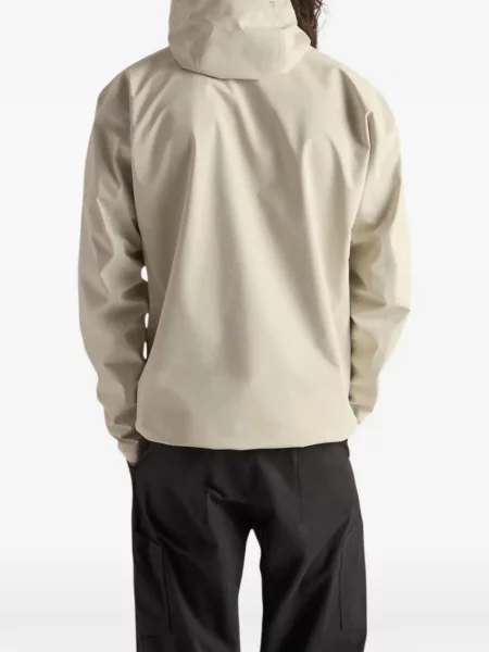 Geacă Arc'teryx cu glugă