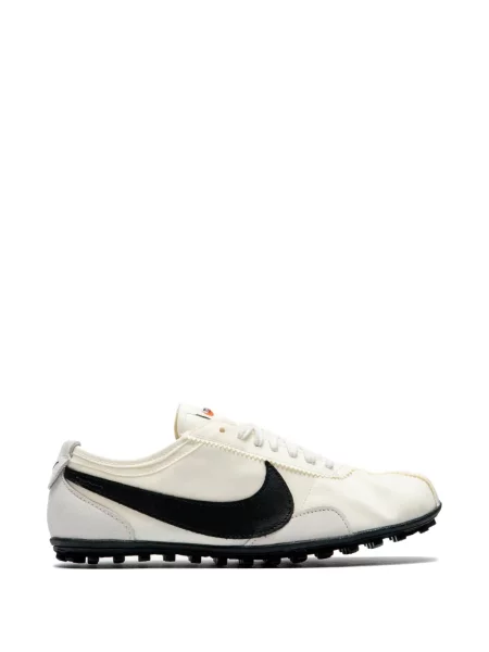 Sneakerși Nike Vomero cu bretele negru
