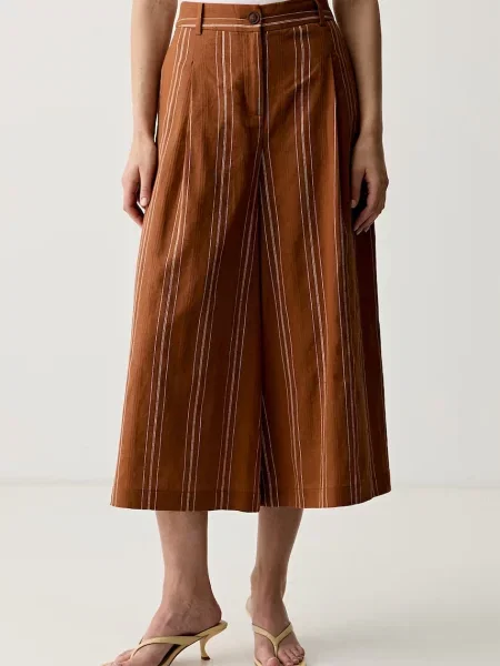 United Colors of Benetton pantaloni culottes pentru femei cu in maro