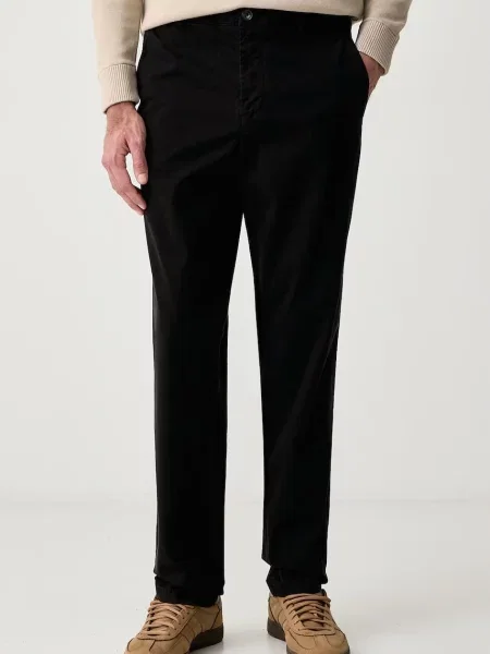 United Colors of Benetton pantaloni chinos pentru bărbați din cu negru