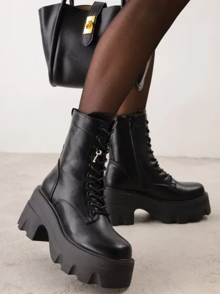 Ghete Workery VICES în stil chunky pe platformă și cu gros Lovelle negre