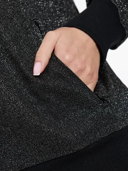 Prugasti prsluk Adidas od flisa s vezicama crvena