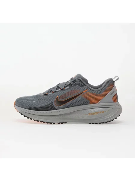 Світловідбиваючі кросівки Nike Vomero чорні