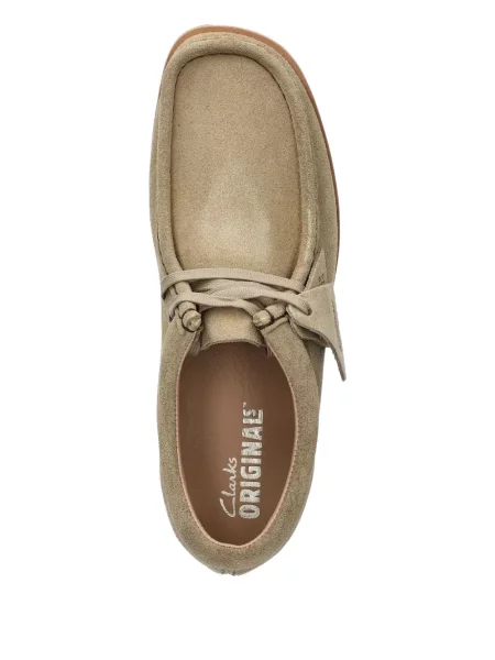 Cipele Clarks Originals s vezicama od brušene kože