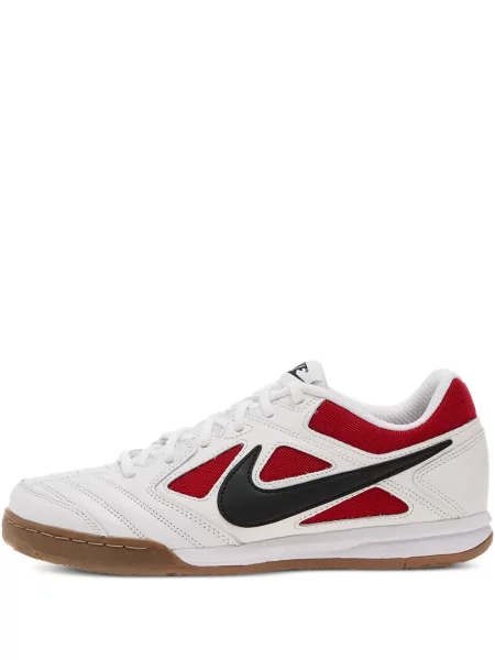 Sneakerși Nike din piele alb