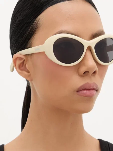 Солнцезащитные очки Jacquemus