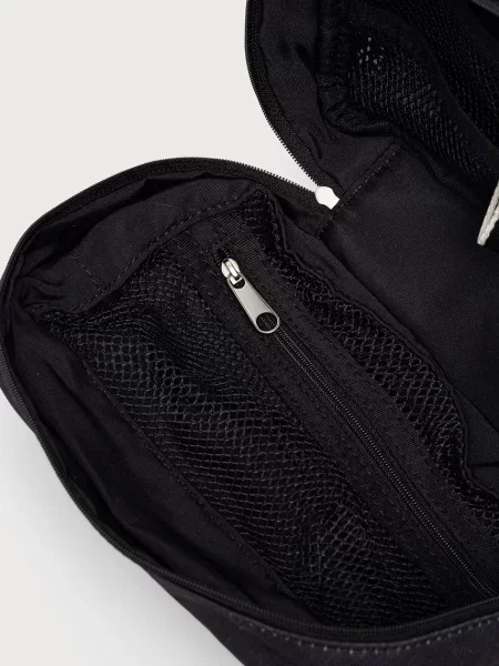 Calvin Klein Smink táska fekete