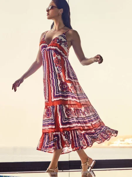 Летнее пляжное платье