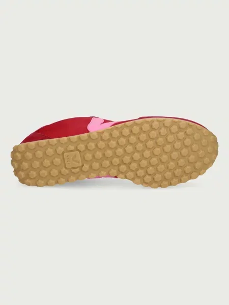 Кроссовки Veja