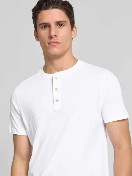 T-shirt z dekoltem serafino Camel Active biała