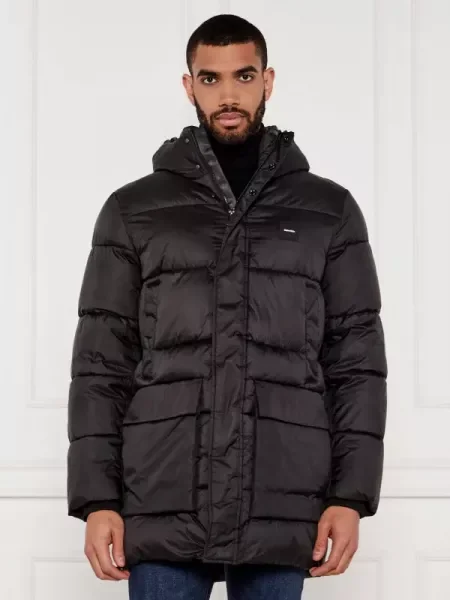 Calvin Klein Kabát fekete