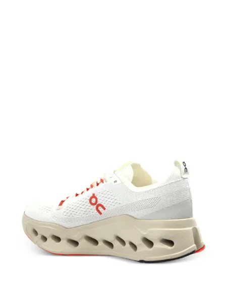 Sneakersy On