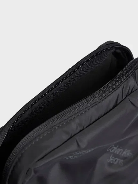 Сумка Calvin Klein Jeans черная