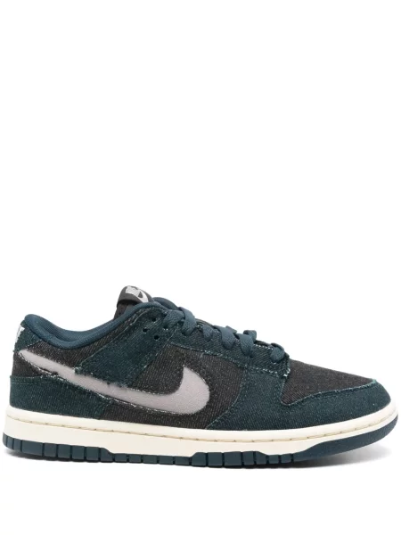 Sneakerși Nike Blazer cu platformă alb