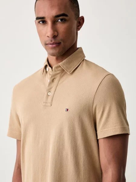 Tommy Hilfiger тениска с яка мъжка от бежово