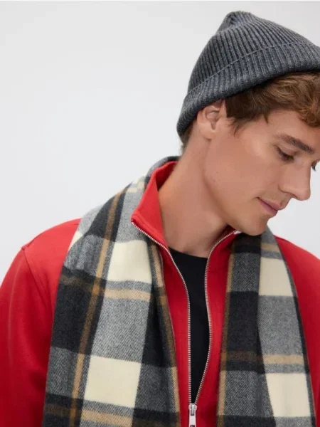 Reserved Căciulă Beanie gri-închis gri