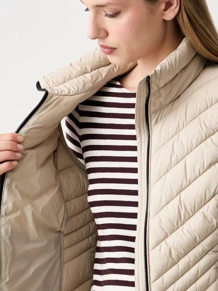 DKNY безрукавка