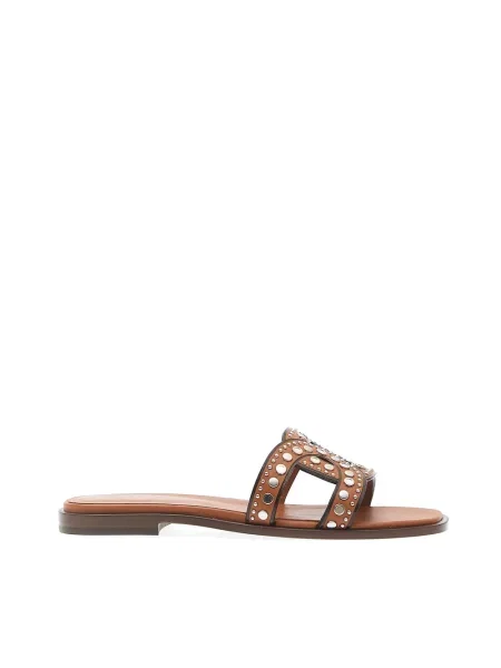 Klapki Tod's skórzane z ćwiekami brązowe